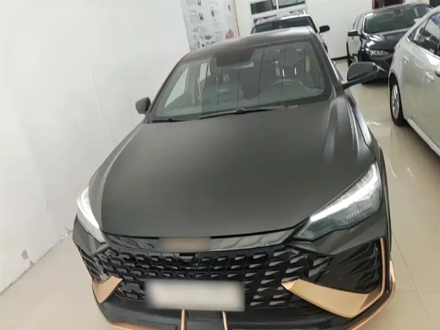 Dongfeng Yixuan MAX
