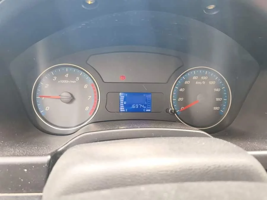 Changan Kaicene Changan Shenqi F30