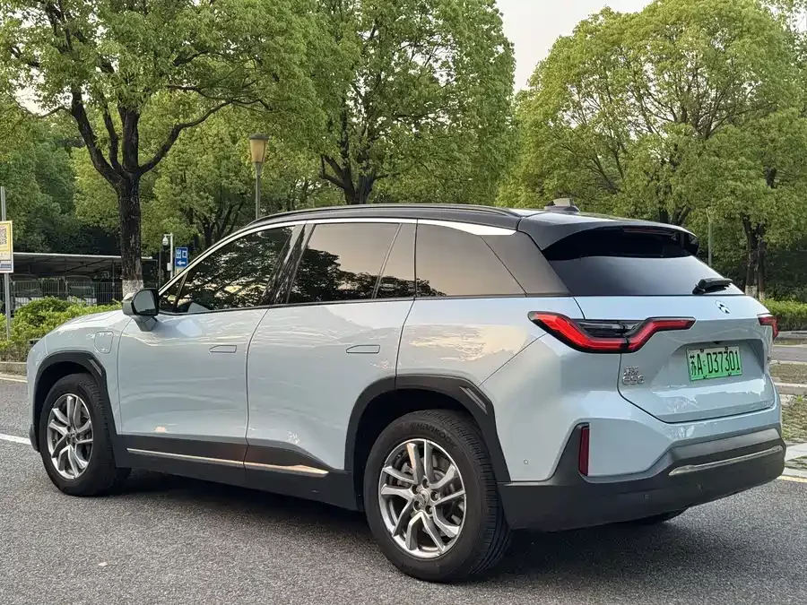 NIO ES6
