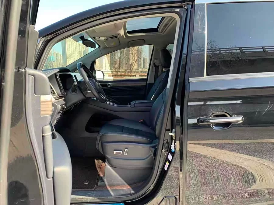 GAC Trumpchi M8