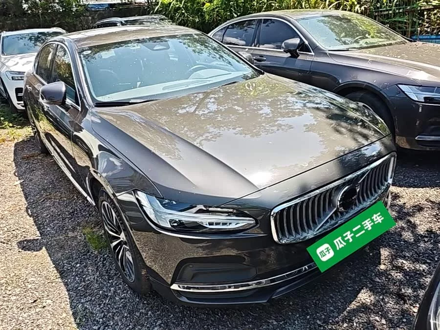 Volvo S90