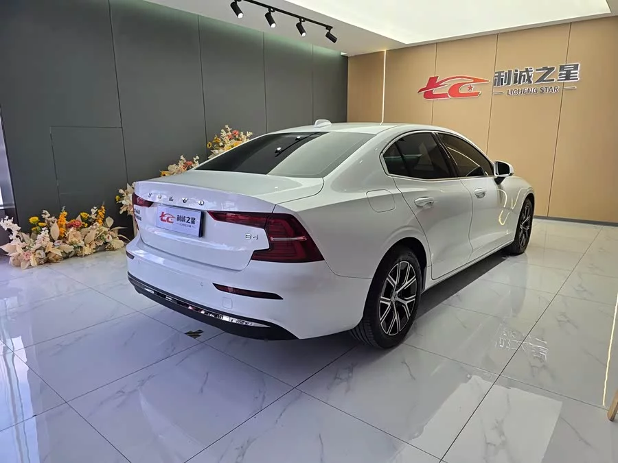 Volvo S60