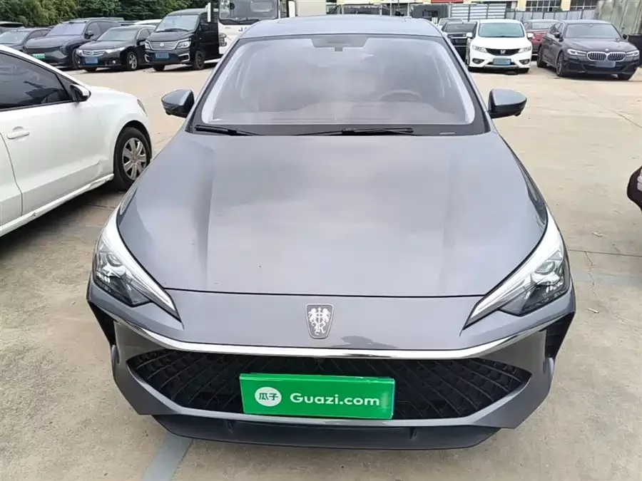 Roewe i5