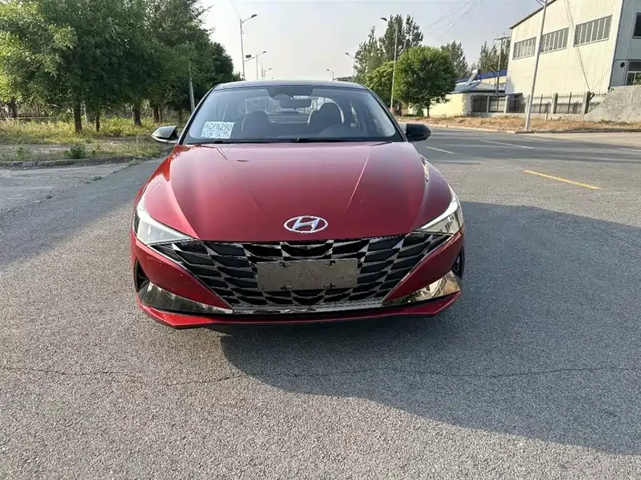 Hyundai Elantra