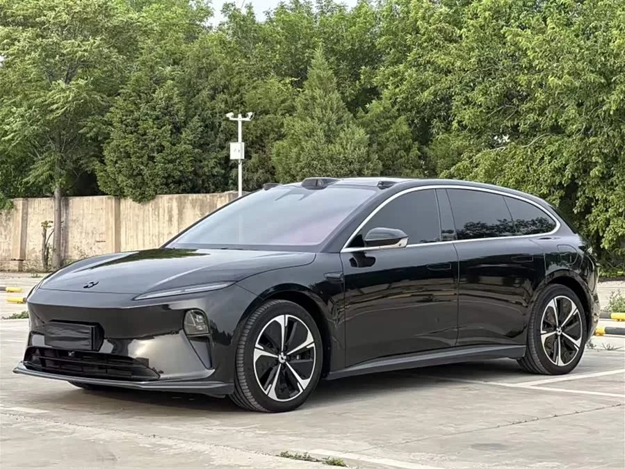NIO ET5T