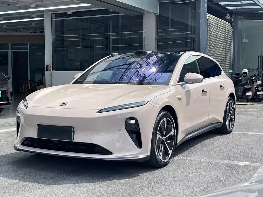 NIO ET5T