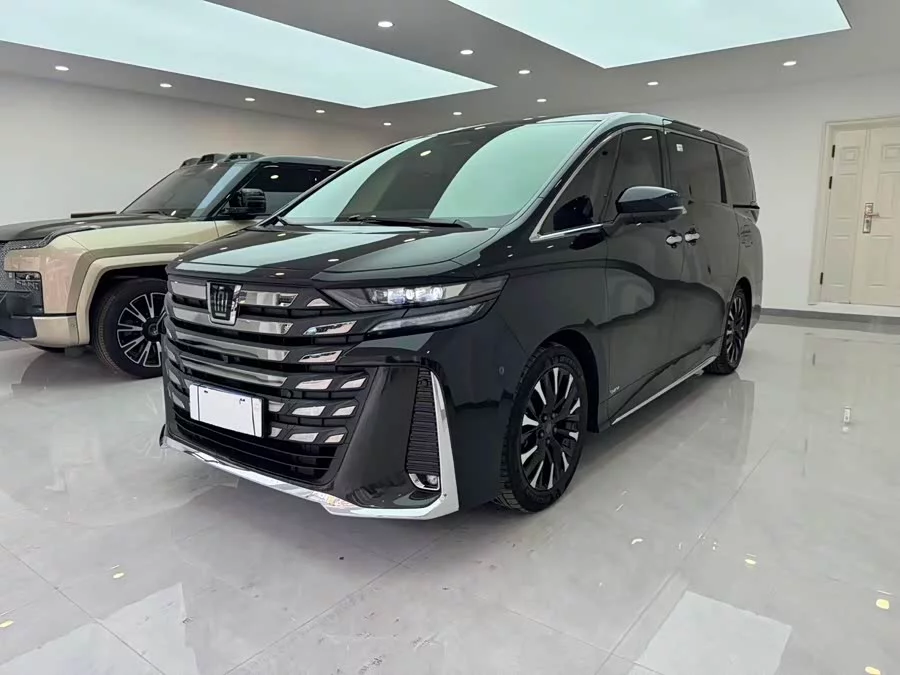 Toyota Crown Vellfire