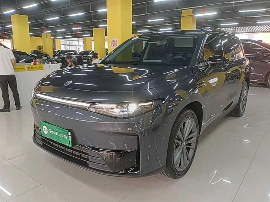 Leapmotor C16