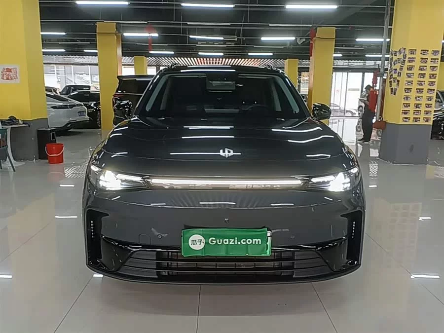 Leapmotor C16