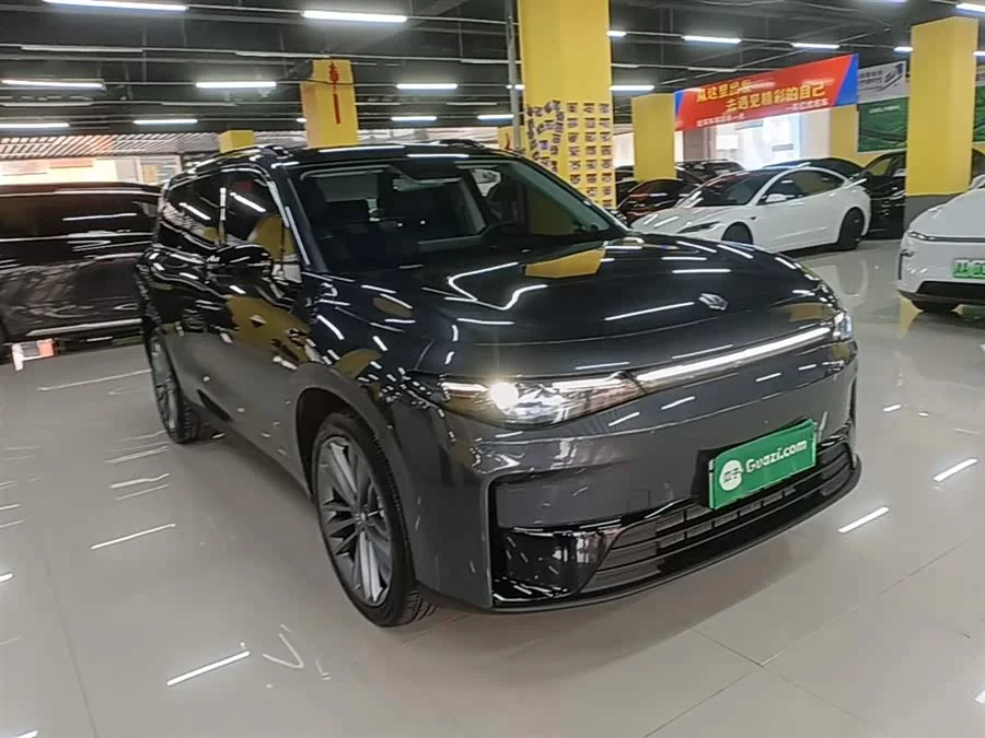 Leapmotor C16