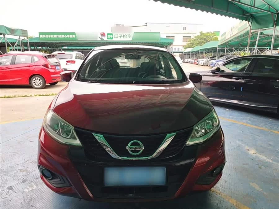 Nissan Tiida
