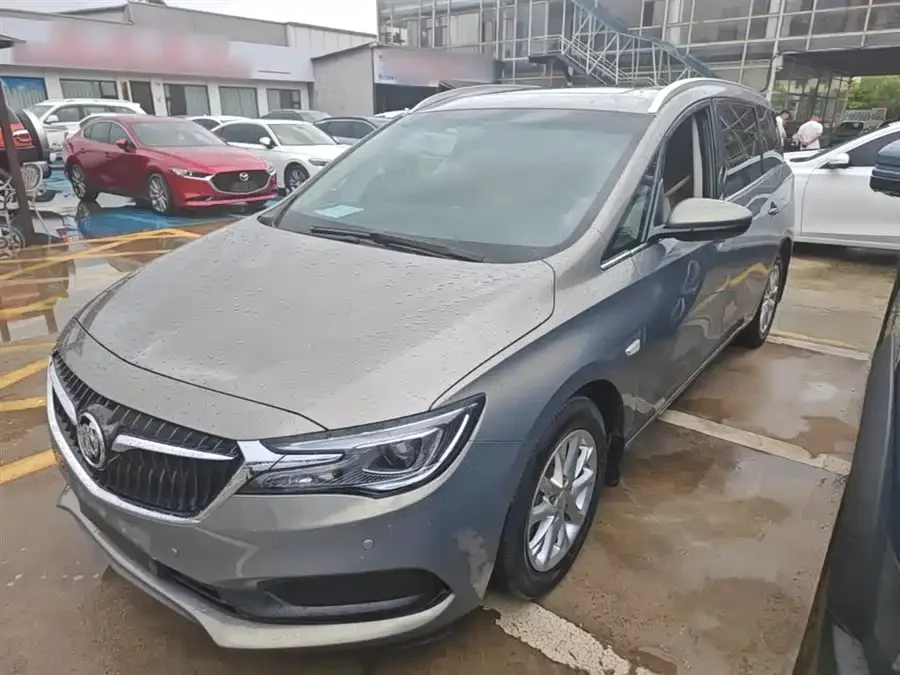 Buick GL6