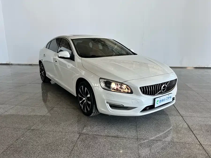 Volvo S60