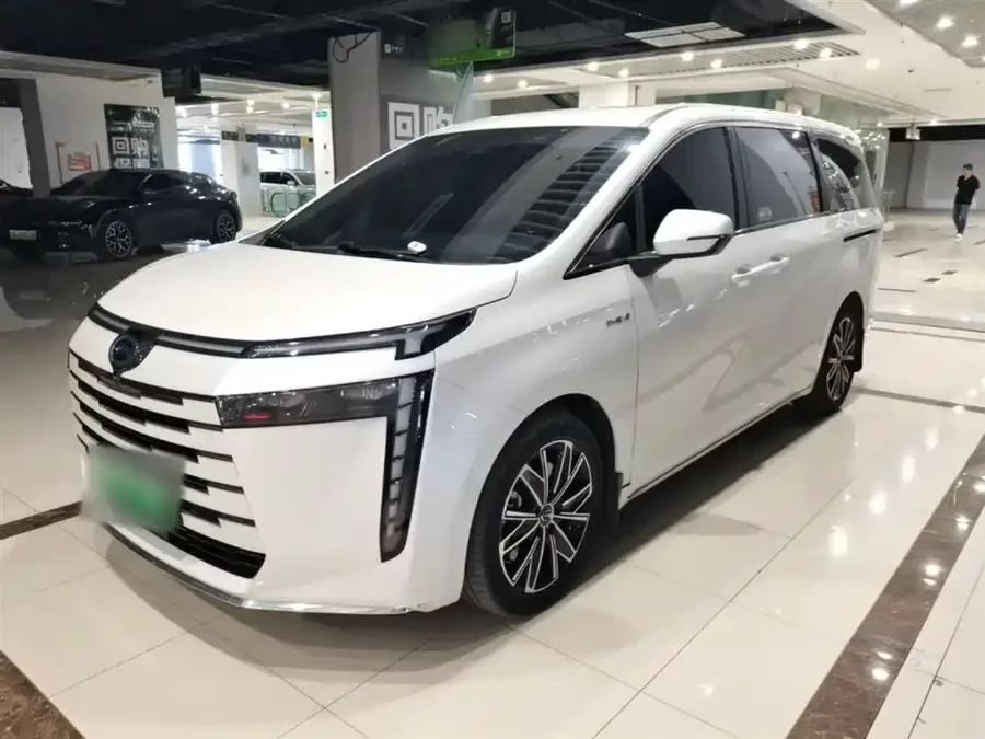 GAC Trumpchi E8 PHEV