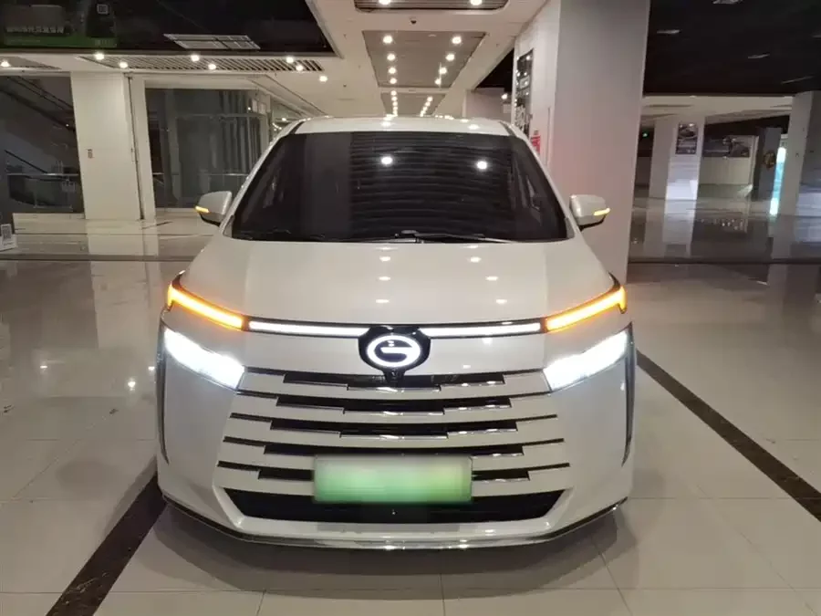 GAC Trumpchi E8 PHEV