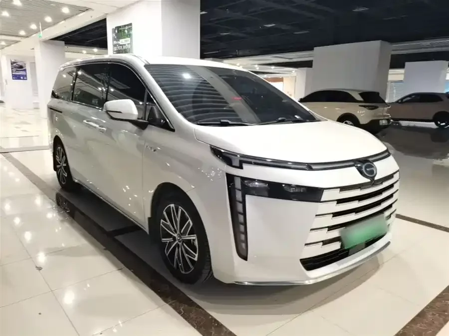 GAC Trumpchi E8 PHEV