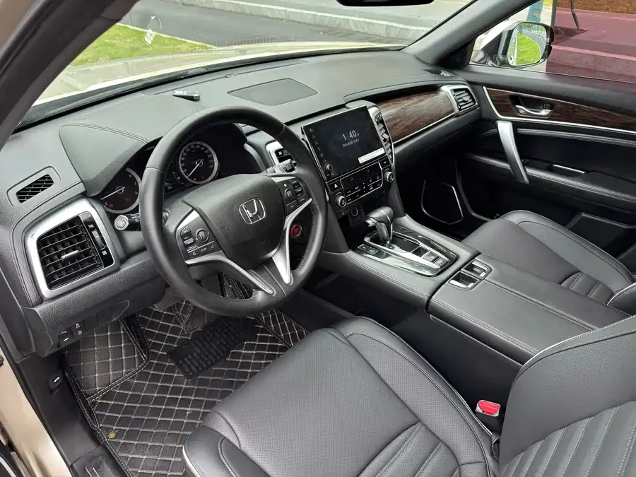 Honda UR-V