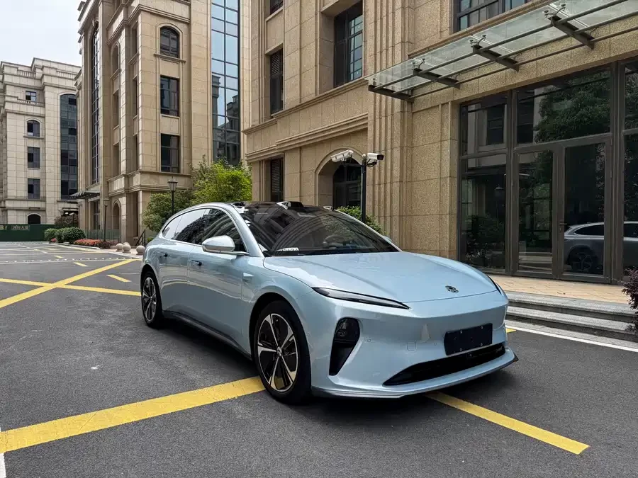 NIO ET5T