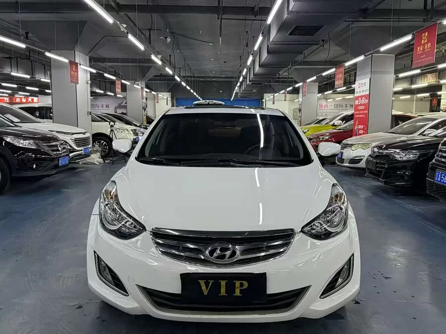 Hyundai Elantra