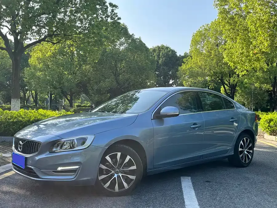 Volvo S60