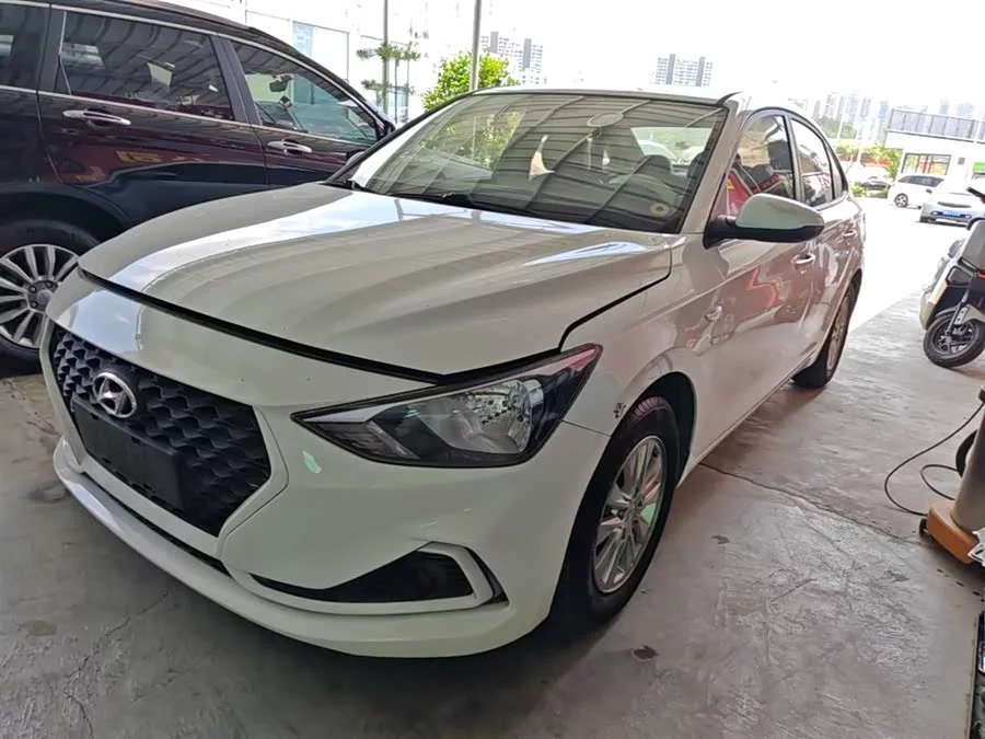 Hyundai Elantra / Celesta