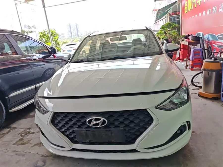 Hyundai Elantra / Celesta