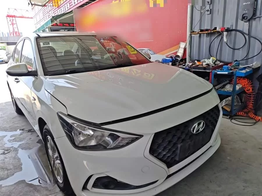 Hyundai Elantra / Celesta