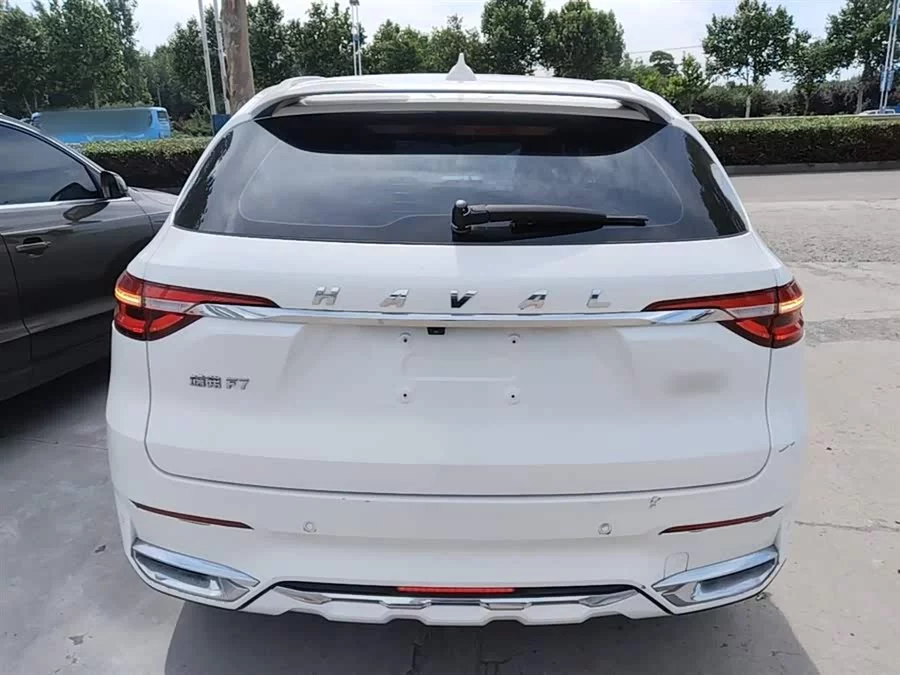 Haval F7