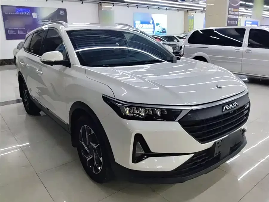 Dongfeng AX7