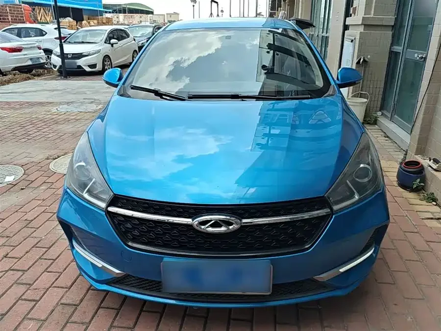 Chery Arrizo 5