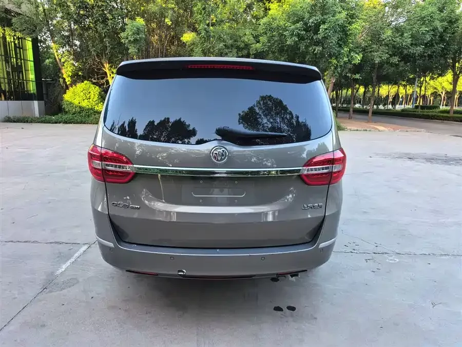 Buick GL8