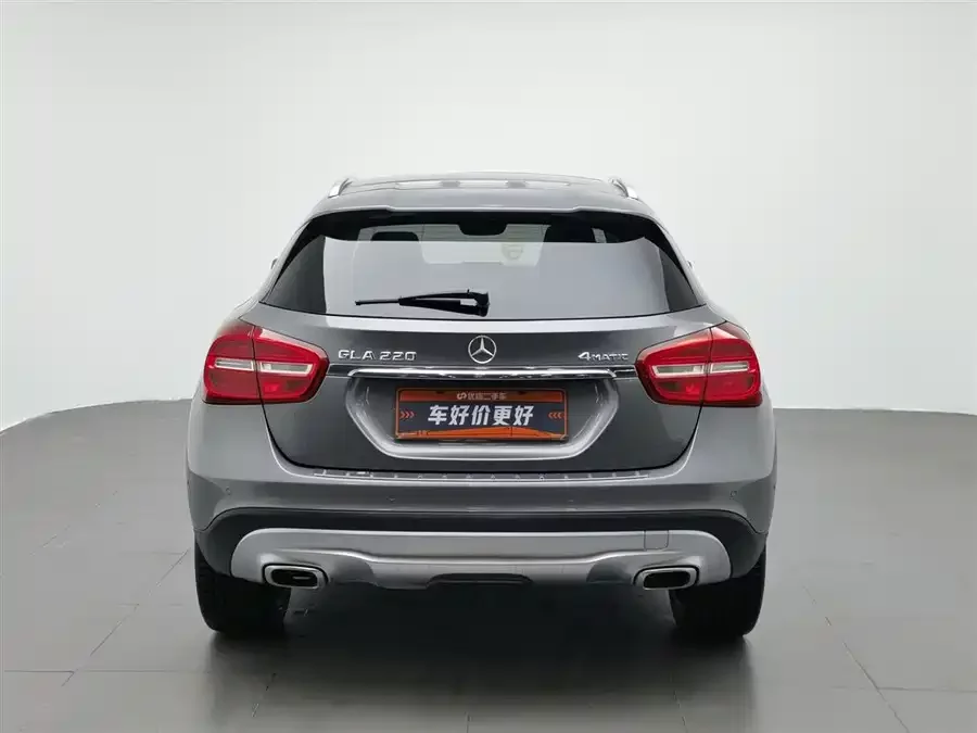 Mercedes Benz GLA