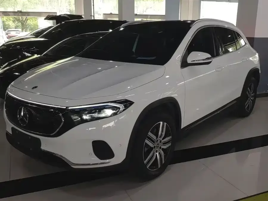 Mercedes Benz EQA