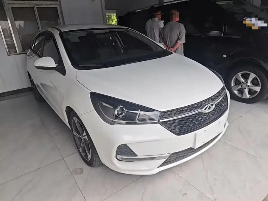 Chery Arrizo 5