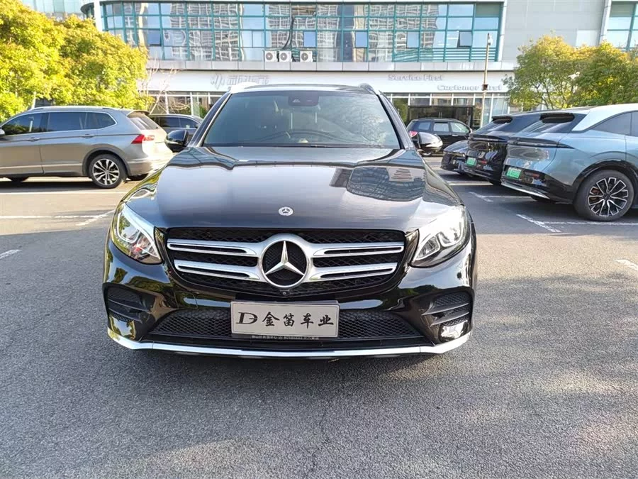 Mercedes Benz GLC