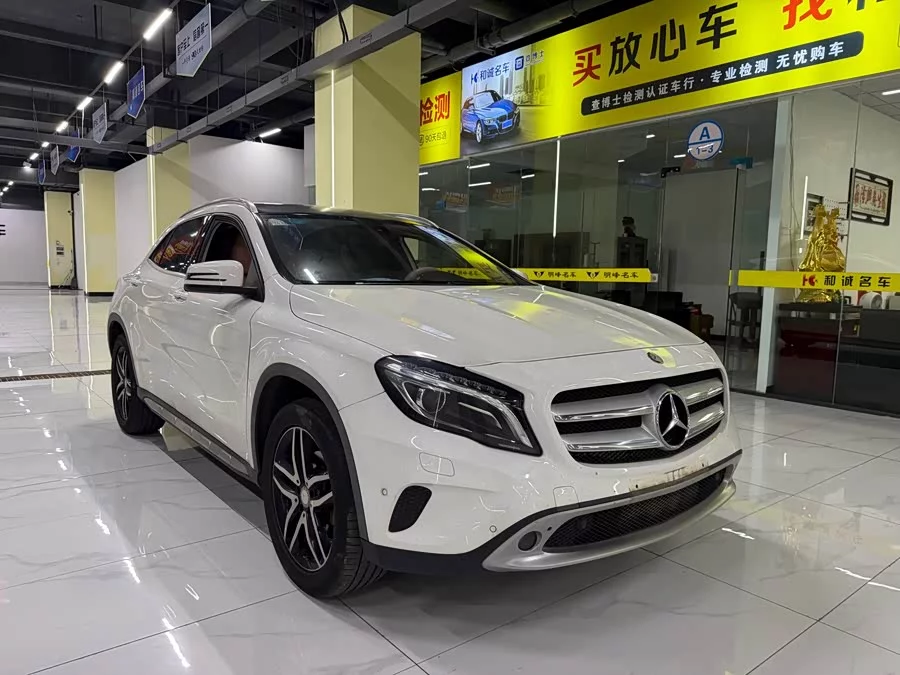Mercedes Benz GLA