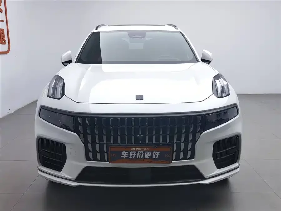 Lynk & Co 09 EM-P