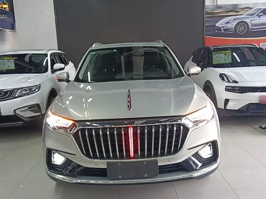 Hongqi HS5