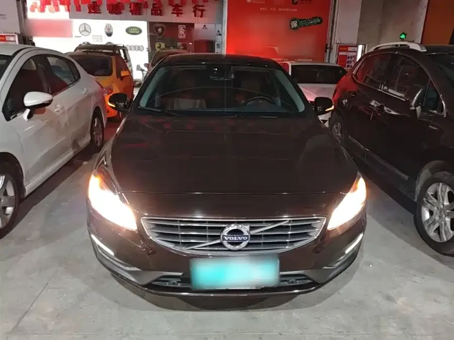 Volvo S60