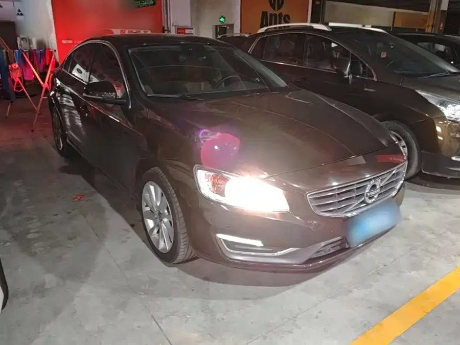 Volvo S60