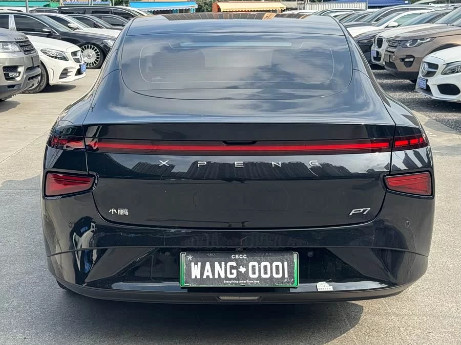 Xpeng P7