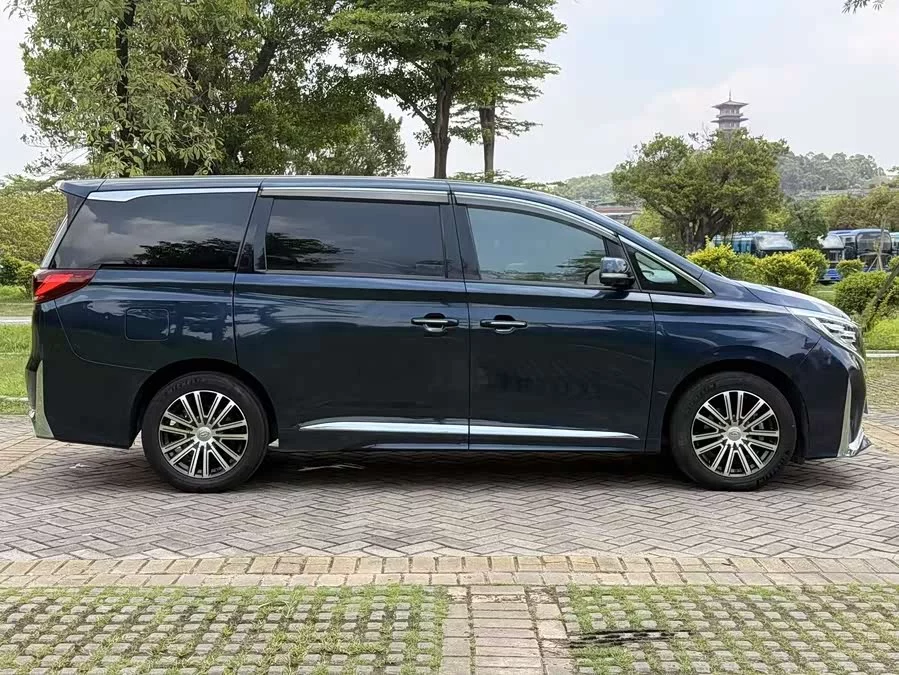 GAC Trumpchi M8