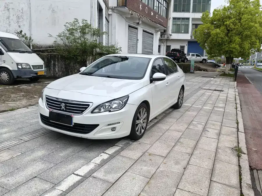 Peugeot 408