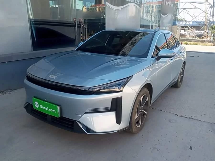 Geely Galaxy L6