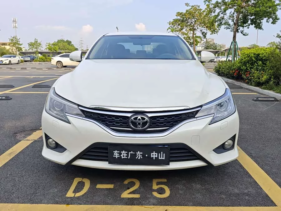 Toyota Reiz