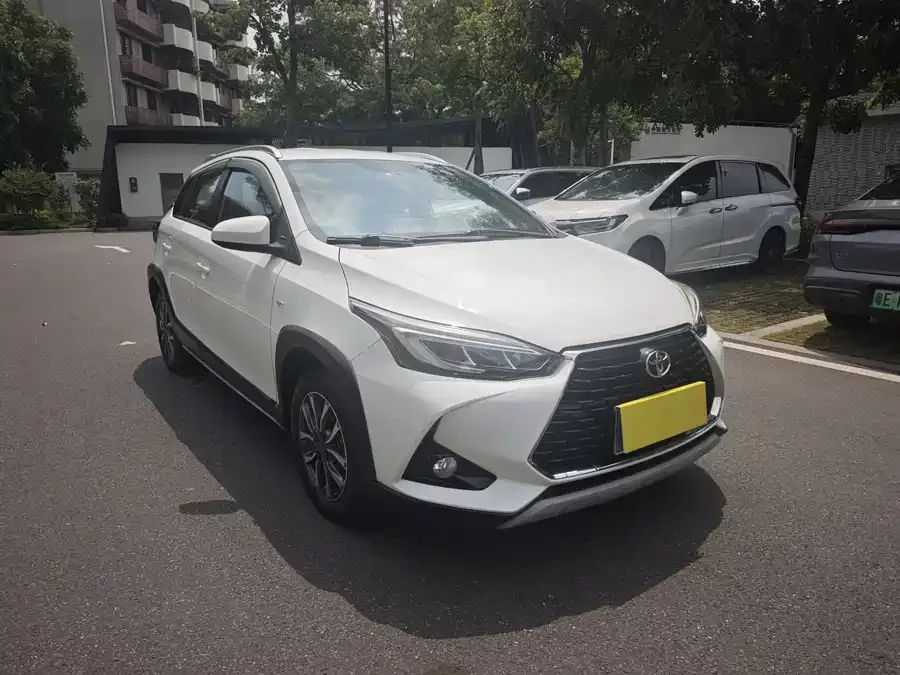 Toyota YARiS L