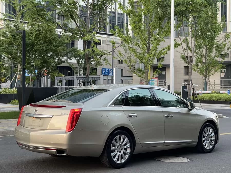 Cadillac XTS