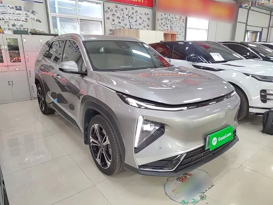 Geely Galaxy L7