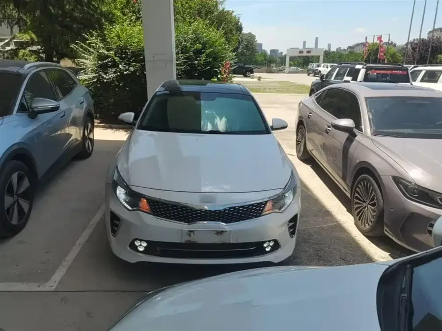 Kia K5