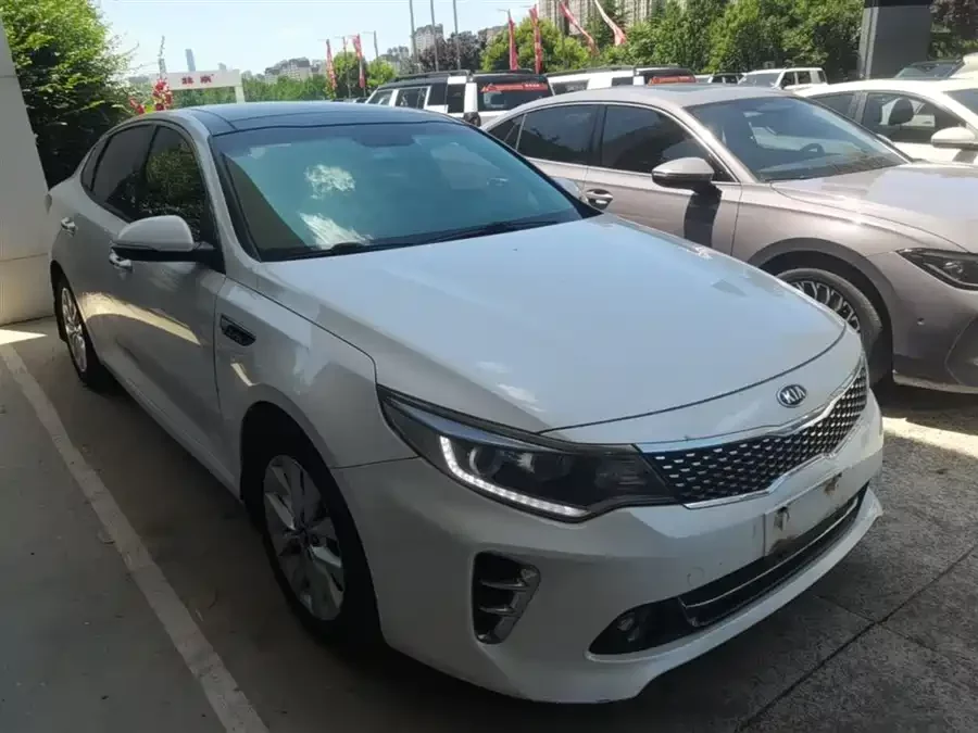 Kia K5